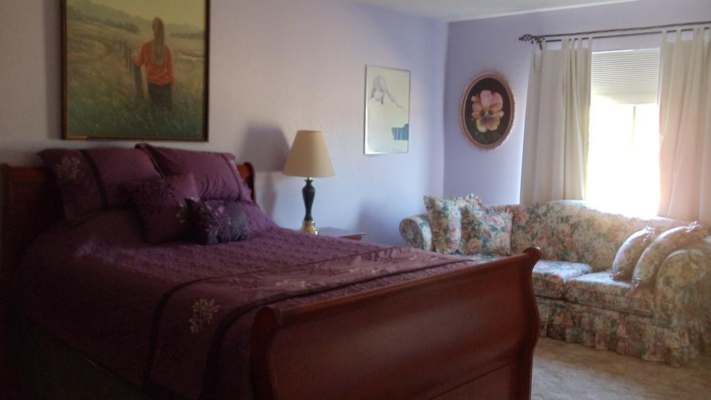 סקוו ואלי The Branded Calf Bed & Breakfast חדר תמונה